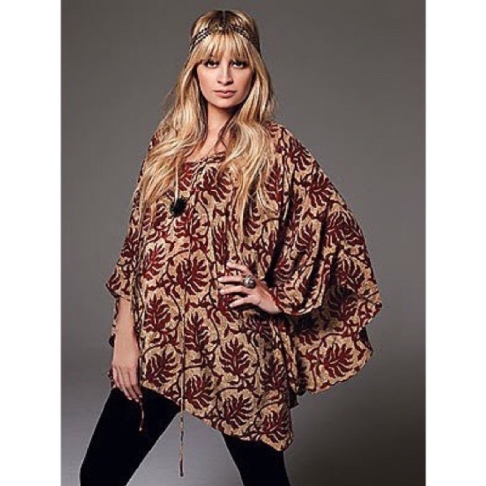 Nicole Richie Pea in the Pod Silk Maternity Poncho S